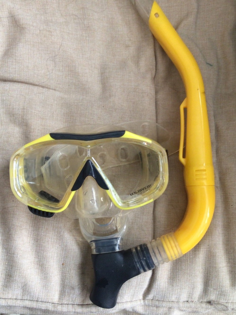 Us divers mask and snorkel